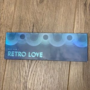 Bad habit retro love eyeshadow palette